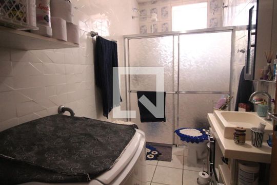 Banheiro 1 de casa à venda com 2 quartos, 340m² em Vila Prado, São Paulo