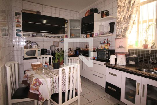 Cozinha de casa à venda com 2 quartos, 340m² em Vila Prado, São Paulo