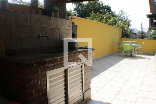 Churrasqueira de casa à venda com 2 quartos, 175m² em Taquara, Rio de Janeiro