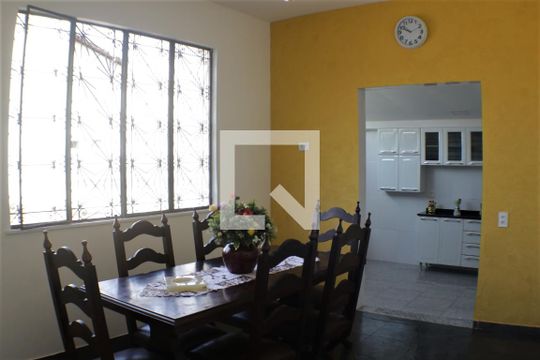 Casa à venda com 2 quartos, 175m² em Taquara, Rio de Janeiro