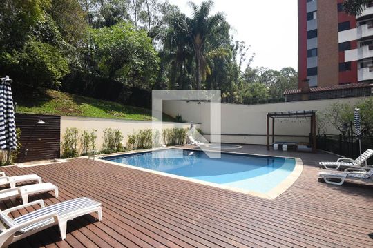Piscina de apartamento para alugar com 3 quartos, 74m² em Vila Andrade, São Paulo