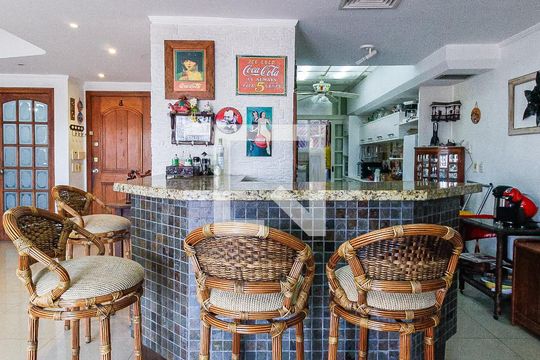 Cozinha de apartamento à venda com 1 quarto, 101m² em Boa Vista, Porto Alegre