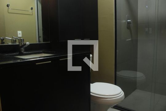 Banheiro de kitnet/studio à venda com 1 quarto, 29m² em República, São Paulo