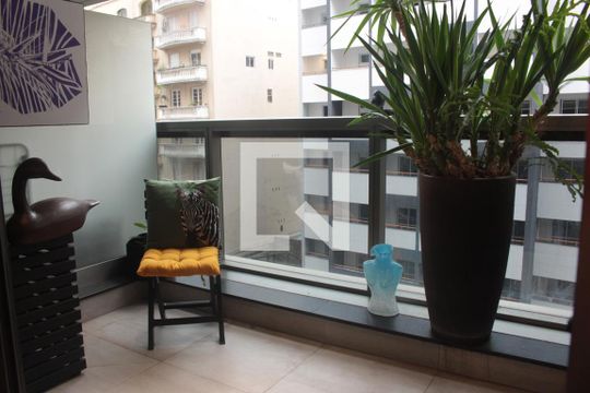 Sacada de kitnet/studio à venda com 1 quarto, 29m² em República, São Paulo