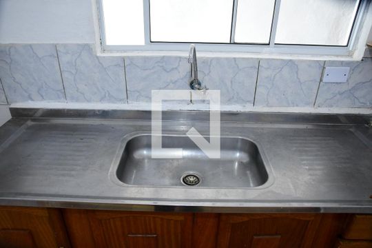 Cozinha de casa para alugar com 2 quartos, 90m² em Jardim Isis, Cotia