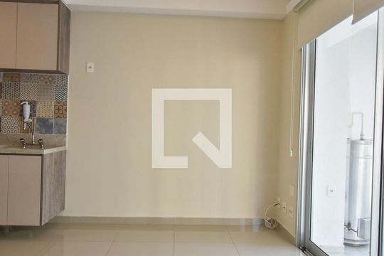 Sala de kitnet/studio para alugar com 1 quarto, 38m² em Brooklin Paulista, São Paulo