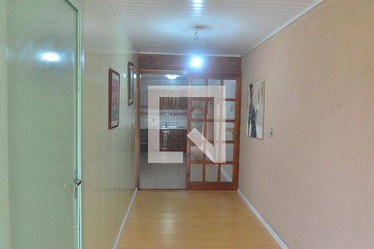 Sala de casa à venda com 2 quartos, 60m² em Harmonia, Canoas