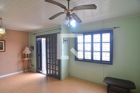 Sala de casa à venda com 2 quartos, 60m² em Harmonia, Canoas