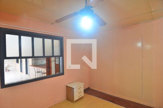 Suíte de casa à venda com 2 quartos, 60m² em Harmonia, Canoas