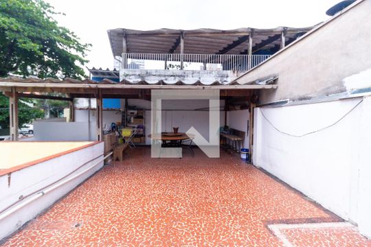 Quintal e área de serviço de casa para alugar com 3 quartos, 217m² em Vila Mariana, São Paulo