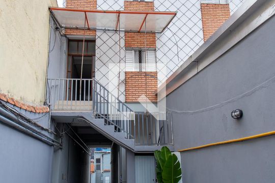Área comum de apartamento para alugar com 1 quarto, 50m² em Conceição, Diadema