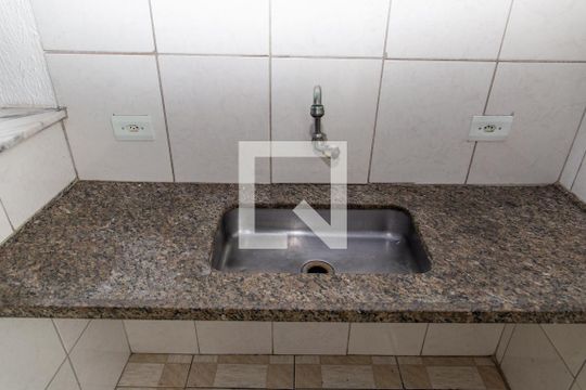 Detalhe cozinha de apartamento para alugar com 1 quarto, 50m² em Conceição, Diadema