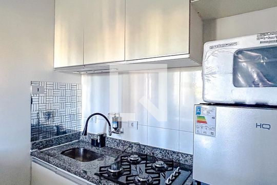Sala/cozinha de apartamento para alugar com 1 quarto, 30m² em Jardim Helena, São Paulo
