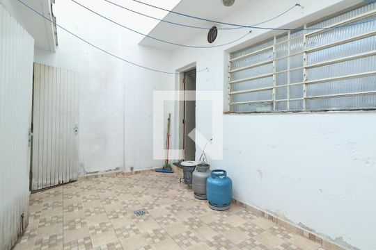 Quintal de casa à venda com 3 quartos, 107m² em Mooca, São Paulo