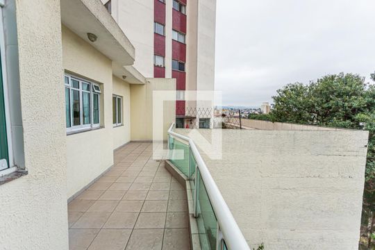 Varanda de casa para alugar com 3 quartos, 450m² em Vila Primavera, São Paulo