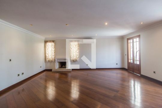 Casa de Condomínio para alugar com 5 quartos, 401m² em Alphaville, Santana de Parnaíba