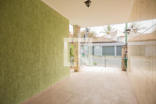 Garagem de casa à venda com 3 quartos, 210m² em Sumaré, São Paulo