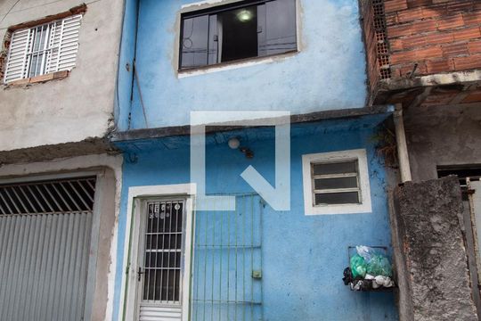 Fachada de casa à venda com 1 quarto, 38m² em Cidade Antônio Estevão de Carvalho, São Paulo