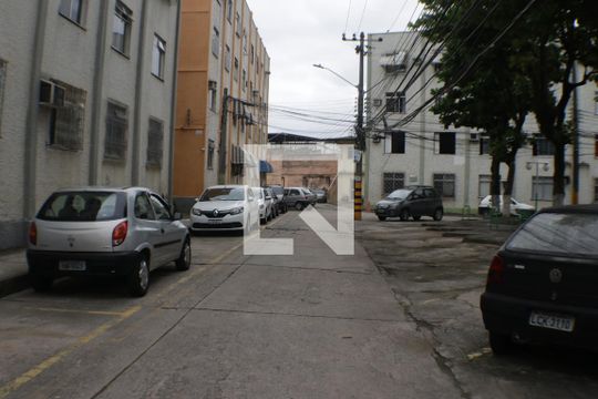 Garagem de apartamento à venda com 2 quartos, 440m² em Taquara, Rio de Janeiro