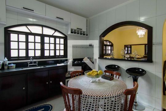 Cozinha de casa para alugar com 3 quartos, 200m² em Vila dos Remedios, São Paulo
