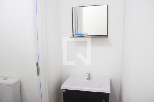Banheiro de apartamento para alugar com 2 quartos, 33m² em Vila São João, Guarulhos