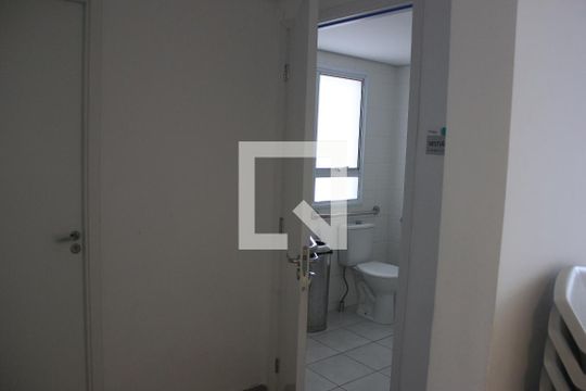 Área comum - Vestiário da piscina de apartamento para alugar com 2 quartos, 33m² em Vila São João, Guarulhos