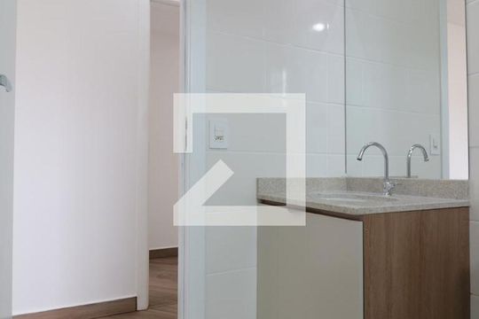 Banheiro da Suíte de apartamento para alugar com 3 quartos, 65m² em Brás, São Paulo