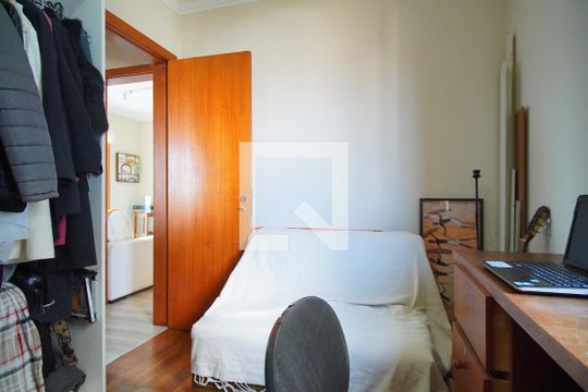 Quarto 1 de apartamento à venda com 2 quartos, 72m² em Bela Vista, Porto Alegre