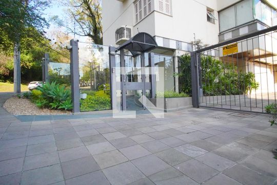 Fachada de apartamento à venda com 2 quartos, 72m² em Bela Vista, Porto Alegre