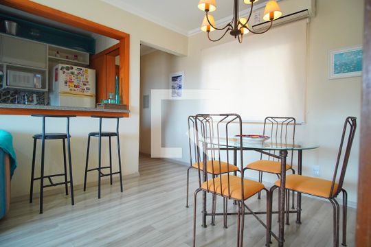 Cozinha de apartamento à venda com 2 quartos, 72m² em Bela Vista, Porto Alegre