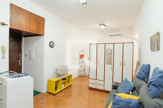 Sala de apartamento para alugar com 1 quarto, 60m² em Copacabana, Rio de Janeiro