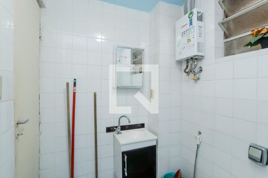 Banheiro de apartamento para alugar com 1 quarto, 60m² em Copacabana, Rio de Janeiro
