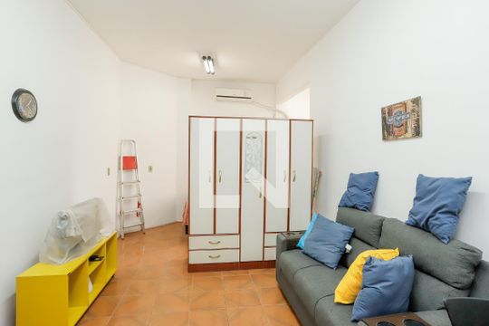 Sala de apartamento para alugar com 1 quarto, 60m² em Copacabana, Rio de Janeiro