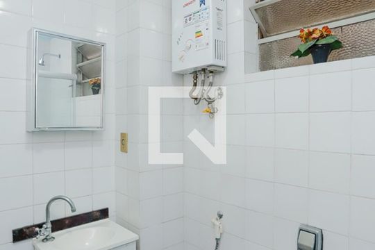 Banheiro de apartamento para alugar com 1 quarto, 60m² em Copacabana, Rio de Janeiro