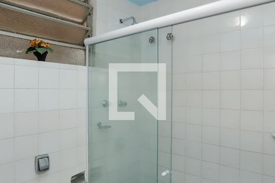 Banheiro de apartamento para alugar com 1 quarto, 60m² em Copacabana, Rio de Janeiro