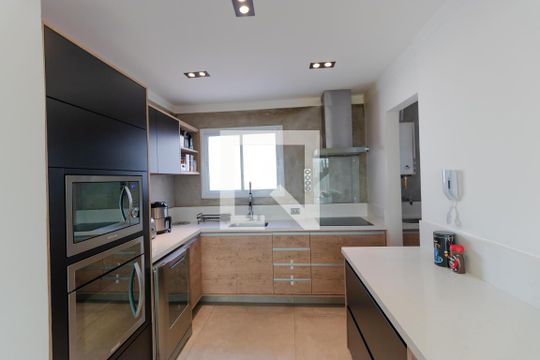 Cozinha de apartamento à venda com 3 quartos, 198m² em Fazenda São Quirino, Campinas