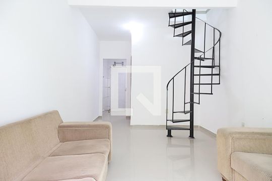 Casa para alugar com 2 quartos, 107m² em Recreio dos Bandeirantes, Rio de Janeiro