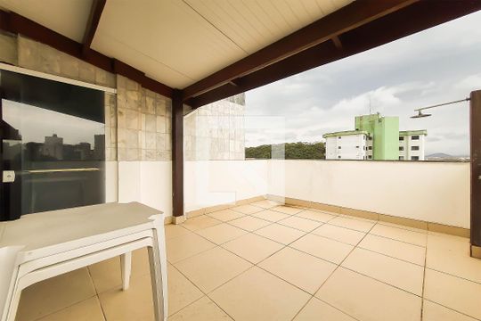 Churrasqueira privativo de apartamento para alugar com 3 quartos, 184m² em Jardim Las Palmas, Guarujá