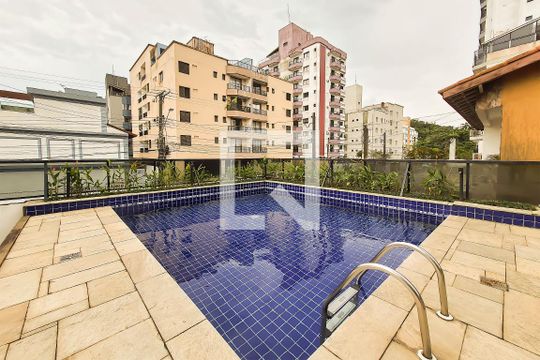 Área comum - Piscina de apartamento para alugar com 3 quartos, 184m² em Jardim Las Palmas, Guarujá