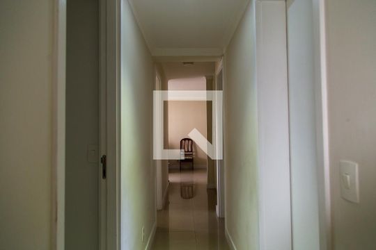 Corredor de apartamento à venda com 3 quartos, 101m² em Vila Santa Catarina, São Paulo