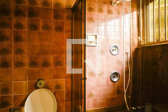 Banheiro da Suíte de casa à venda com 5 quartos, 750m² em Alto da Mooca, São Paulo