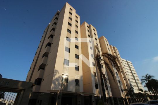 Fachada de apartamento para alugar com 3 quartos, 72m² em Norte (águas Claras), Brasília