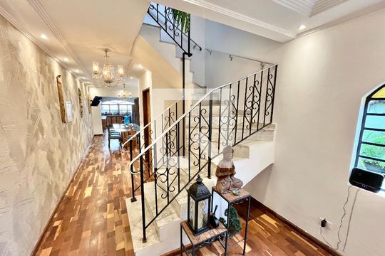 Sala de casa à venda com 3 quartos, 350m² em Parada Inglesa, São Paulo