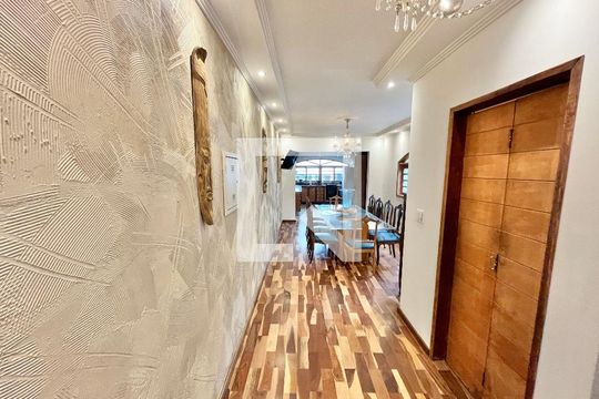 Sala de casa à venda com 3 quartos, 350m² em Parada Inglesa, São Paulo