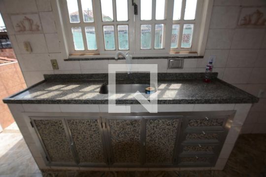 Apartamento para alugar com 2 quartos, 85m² em Olaria, Rio de Janeiro