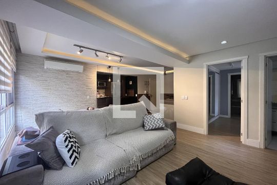 Sala de apartamento à venda com 3 quartos, 75m² em Santana, Porto Alegre