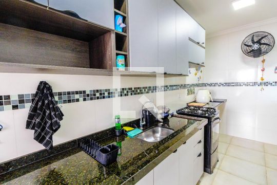 Cozinha de apartamento para alugar com 2 quartos, 86m² em Canto do Forte, Praia Grande