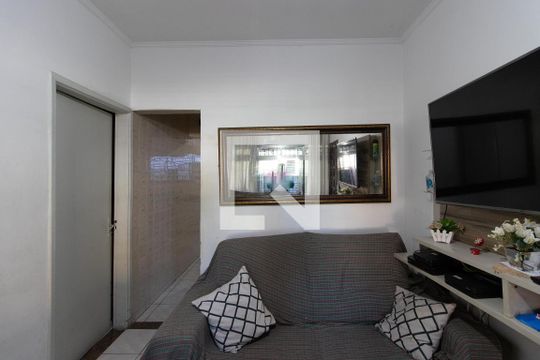 Sala de casa à venda com 3 quartos, 130m² em Vila Gustavo, São Paulo