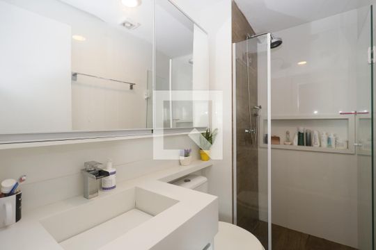 Banheiro de apartamento para alugar com 2 quartos, 52m² em Vila da Saúde, São Paulo