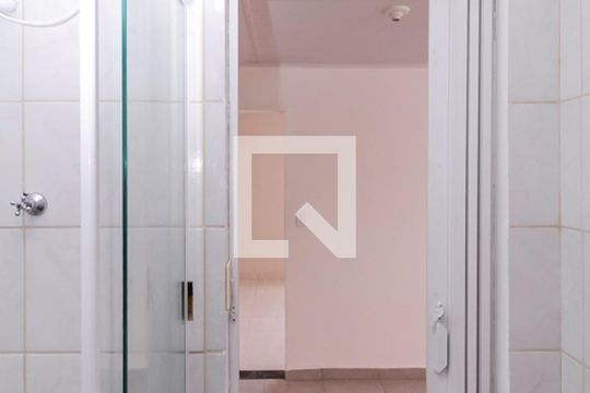 Banheiro de casa para alugar com 2 quartos, 60m² em Vila Sapopemba, São Paulo